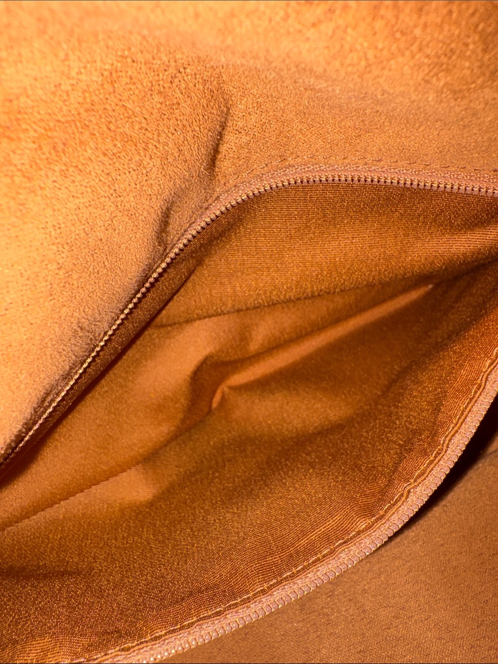 COACH Elodie in Signature canvas/black leather. - Picture 8 of 13